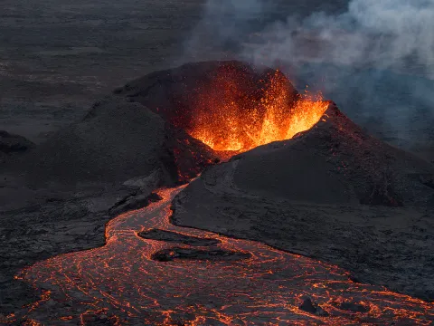 volcanic eruption on the Reykjanes Peninsula in Iceland