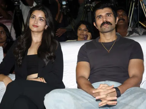 vijay devarakondas kingdom pressmeet photos