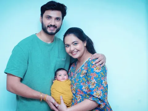 TV Actors Marina And Rohith Shared Their Daughter First Pictures: Photos