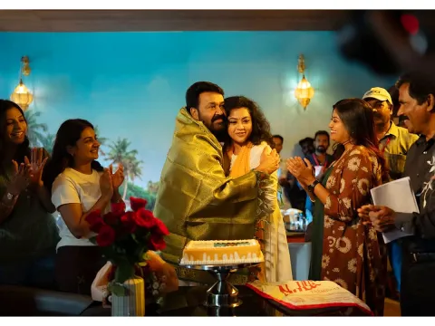 Actor Mohanlal Honored on the sets of Drishyam 3 Photos