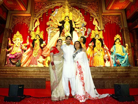 Bollywood Actors Rani Mukerji and Kajol At Durga Puja Photos