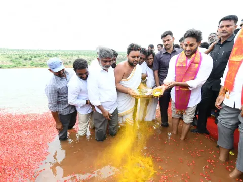ys jagan jala Harathi Ambakapalli lake Photos