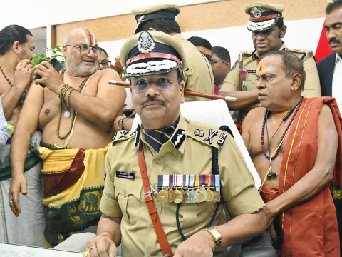 Shivadhar Reddy Takes Charge as Telangana DGP PHotos