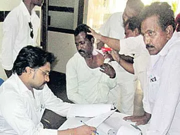 TDP MP CM Ramesh beated lineman