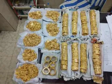 Gold recovered at vijayawada railway station