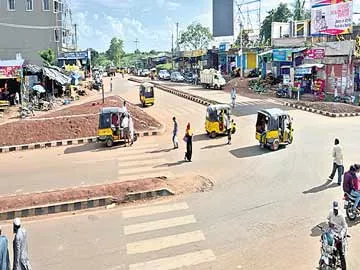 హైదరాబాద్‌–బీజాపూర్‌.. ఓ రోడ్డు కథ