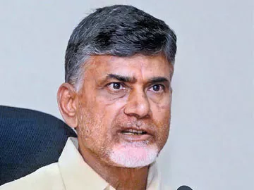 ‘ప్యాకేజీ’ నిధులు కేంద్రం ఇవ్వడం లేదు: సీఎం - Sakshi