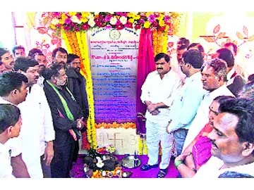 దేశంలోనే ఆదర్శంగా ‘తెలంగాణ’ - Sakshi