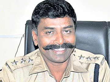 మీసం మెలేస్తే..! - Sakshi