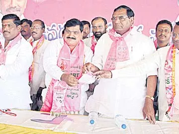 వారంతా తెలంగాణ బిడ్డలే - Sakshi