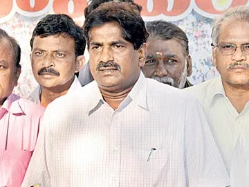 సమైక్యపోరుకు రాజకీయ జేఏసీ!