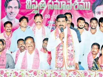 యాత్రల పేరిట వచ్చే పార్టీలను తరిమికొట్టాలి - Sakshi