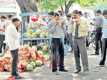 టేస్టాతురాణాం... న క్లాసూ... న మాసు!