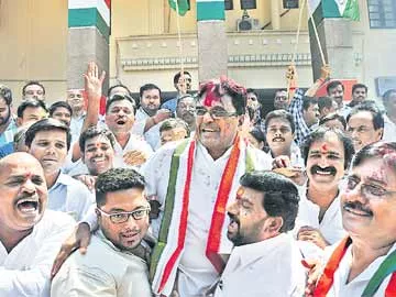 పురం.. ‘హంగ్’పరం! - Sakshi