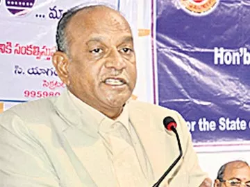 రాజకీయం వ్యాపారంగా మారింది - Sakshi