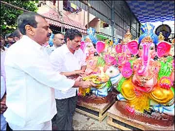 యువకుల్లో ఆధ్యాత్మిక చైతన్యం - Sakshi