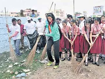 పవన్ కళ్యాణ్... మీరూ పాల్గొనండి - Sakshi