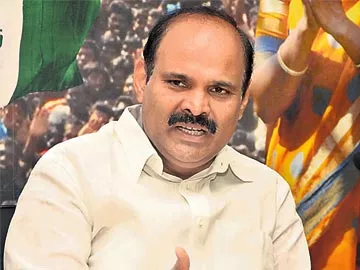 రీయింబర్స్‌మెంట్‌కు ఆంక్షలా? - Sakshi