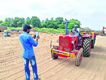 ఇసుక లెక్కలు సరే.. - Sakshi