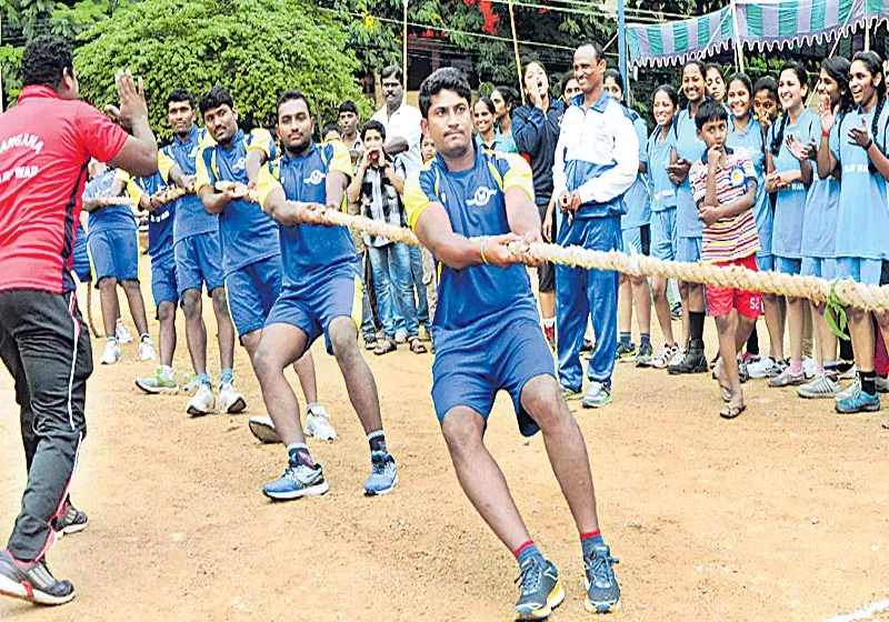 hyderabad teams won opener of tug of war championship matches - Sakshi