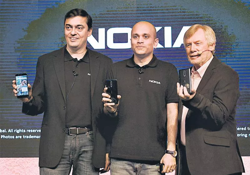 Nokia 8 destroys the competition at Rs 36999