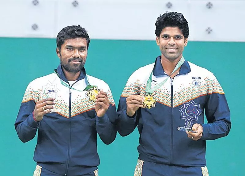  Vishnu Vardhan's pair of gold