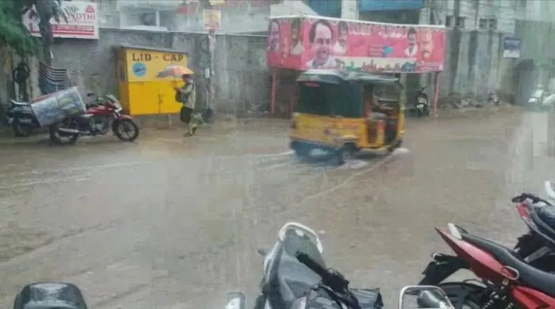 heavy rains in hyderabad - Sakshi