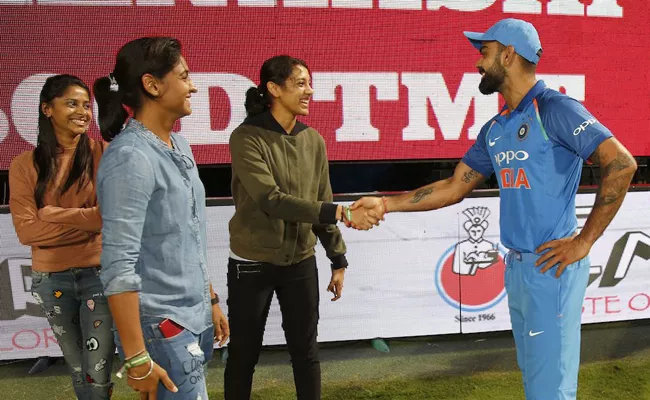 Virat Kohli Meets Indian Women Stars But All Twitter Can Talk About Is MS Dhoni