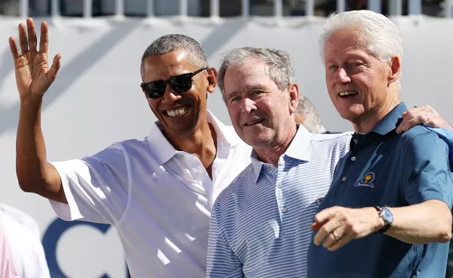  Obama, Bush and Clinton appear together at Presidents Cup