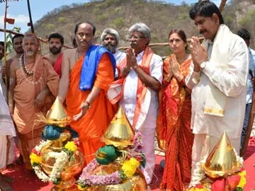 ఇంద్రకీలాద్రిపై ఘనంగా రాజగోపురం ప్రారంభం