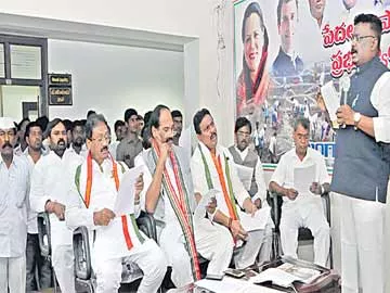 సోనియా, రాహుల్‌ను అరెస్టు చేస్తే జైల్‌భరో - Sakshi