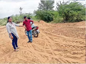 వర్షిణి.. సాహసాధికారిణి! - Sakshi