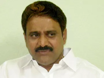 రైతుపై ప్రభుత్వం చిన్నచూపు : మోపిదేవి - Sakshi