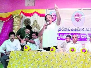 పోరాటాలతోనే ప్రత్యేక హోదా - Sakshi