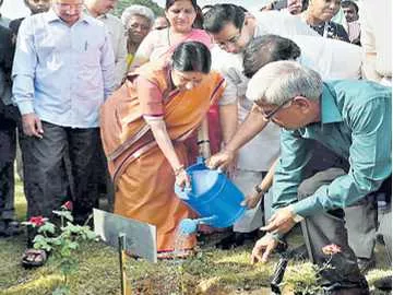 నేటి నుంచి భారత్-ఆఫ్రికా సదస్సు - Sakshi