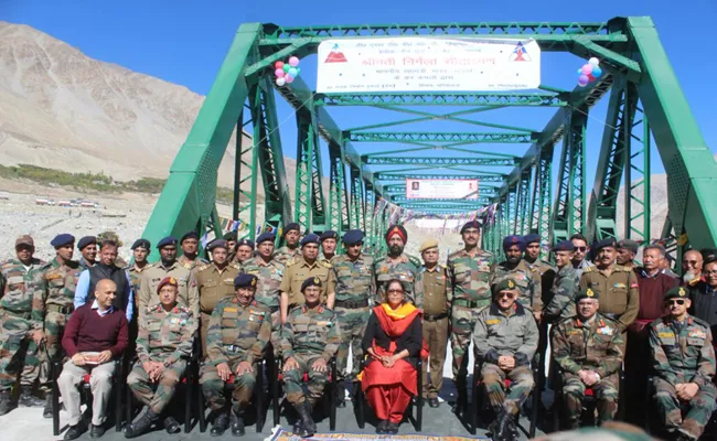 Defence Minister Nirmala Sitharaman visits Siachen 