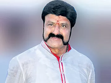 పోరాటమే ఊపిరిగా..! - Sakshi