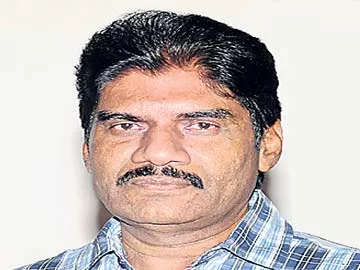 ఆ ముగ్గురితో మూడు సినిమాలు!