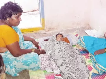 డెంగీతో బాలిక మృతి - Sakshi