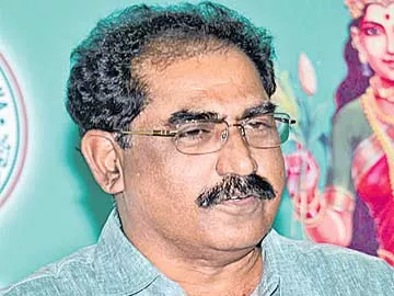 'వారిని పట్టించుకోకుండా ఏం అభివృద్ధి?' - Sakshi