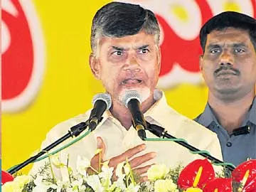 జనవరి 1 నుంచి ఆరోగ్య బీమా: సీఎం - Sakshi