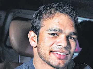 తేలని భవితవ్యం!