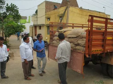 రేషన్‌ బియ్యం పట్టివేత