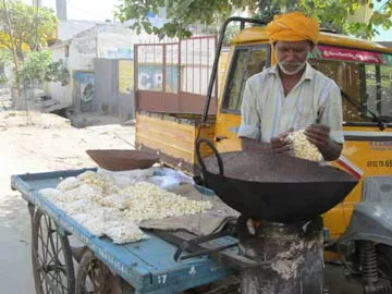 సీజన్‌ బతుకులు - Sakshi