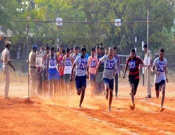 ఎస్‌ఐ అభ్యర్థులకు స్క్రీనింగ్‌ టెస్టు - Sakshi