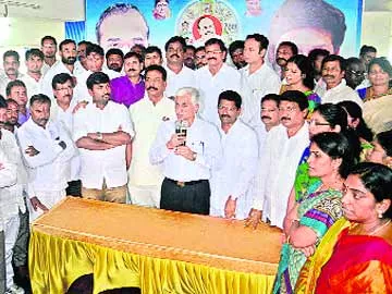 కష్టపడేవారికి పార్టీలో గుర్తింపు - Sakshi