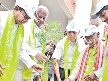 హరితహారంలో భాగస్వాములు కావాలి: దత్తాత్రేయ