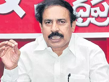 హక్కుల హరణంలో ఇద్దరు చంద్రుల పోటీ - Sakshi