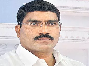 వ్యర్థాల పునర్వినియోగంతో లాభాలు - Sakshi