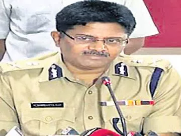 కోడి పందేల నిర్వాహకులపై 1,347 కేసులు